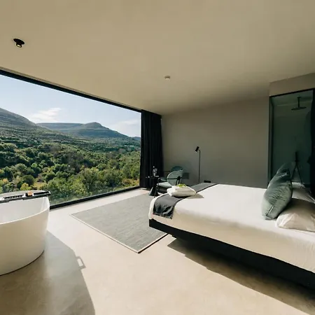 Muun Landscape Hotel